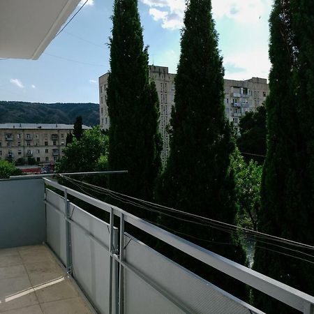 Keti&Tatia Sisters Apartment - Near Old And Central Тбилиси Екстериор снимка